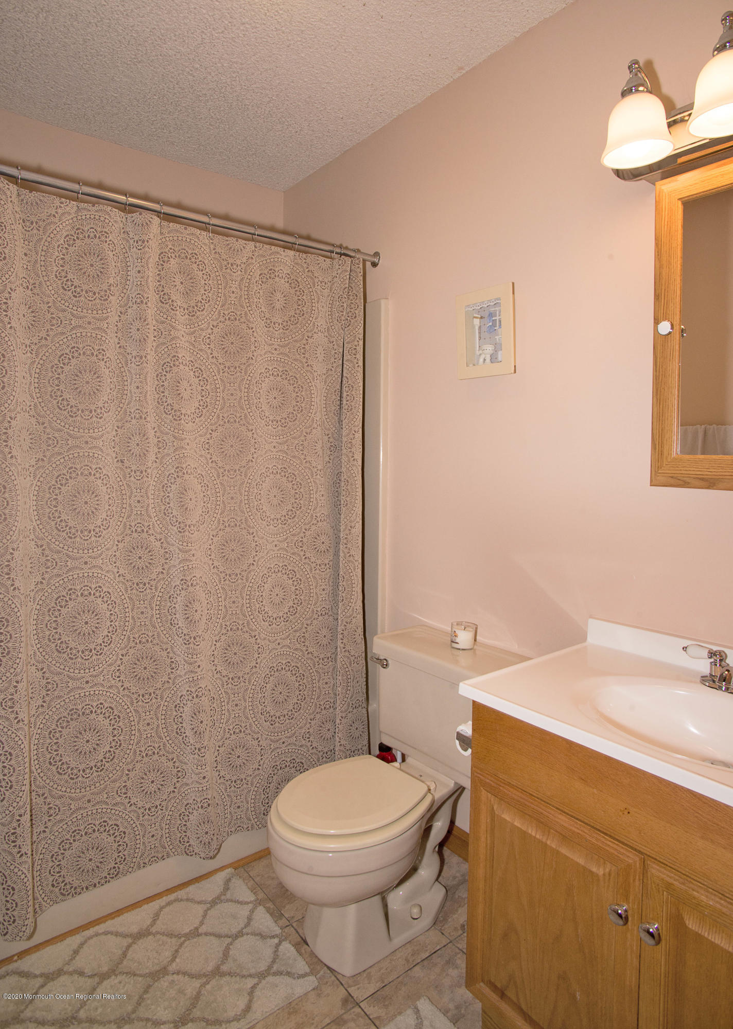 699 Pinehurst Road New Egypt, NJ 08533 - Photo 17 of 25 _RMJ1282 2nd bathroom