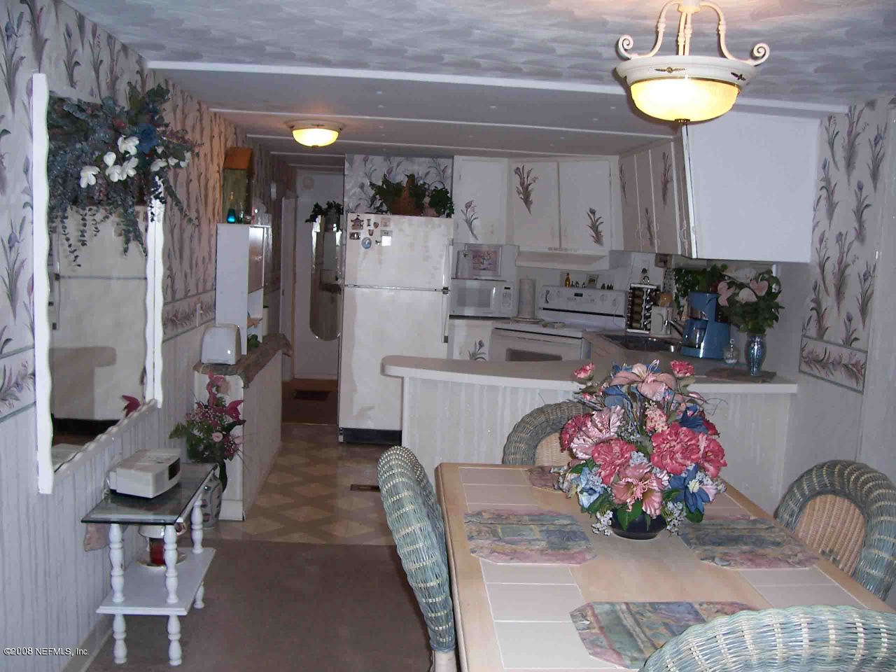 6761 Crystal Lake Road Keystone Heights, FL 32656 - Photo 3 of 12 Dining & Kitchen Area