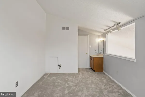 $2,450 | 2204 Sandra Road, Voorhees, NJ 08043