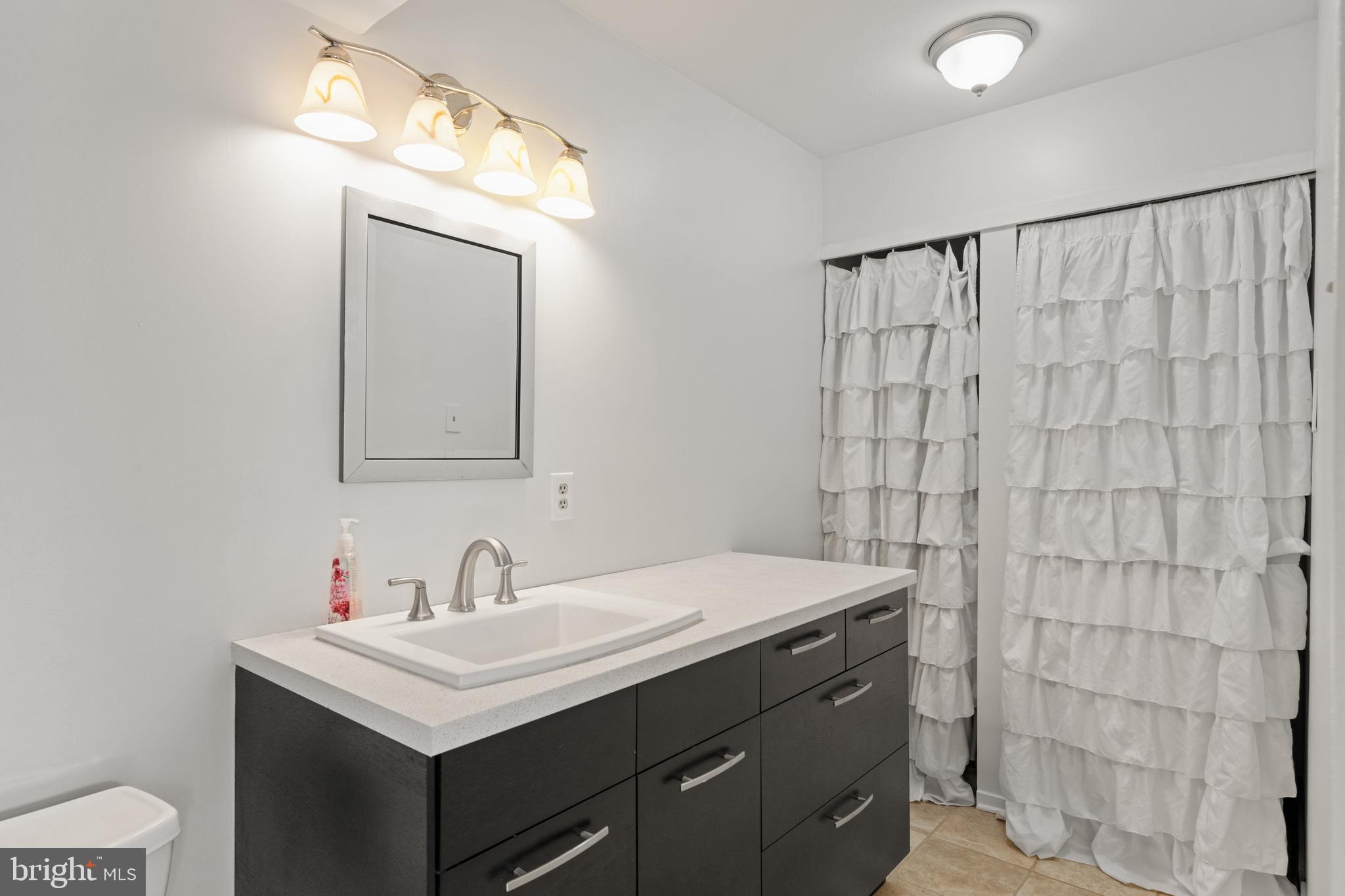 2204 Sandra Road Voorhees, NJ 08043 - Photo 35 of 41