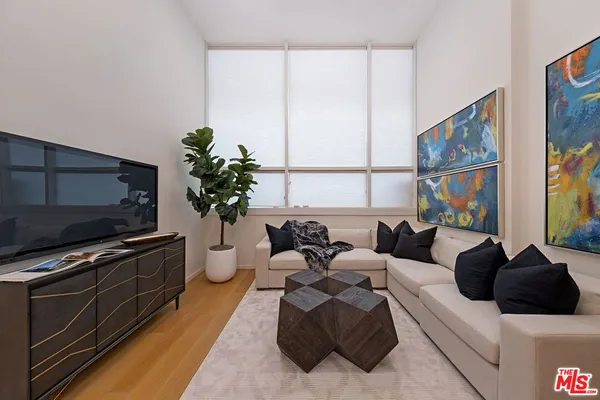 $1,324,500 | 1705 Ocean Avenue, Unit 107, Santa Monica, CA 90401