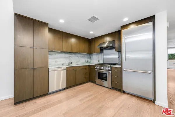 $1,324,500 | 1705 Ocean Avenue, Unit 107, Santa Monica, CA 90401