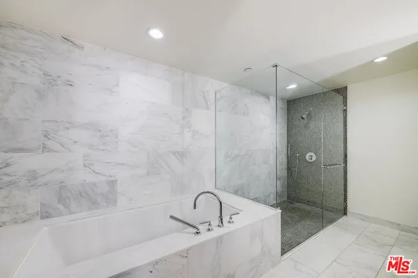 $1,324,500 | 1705 Ocean Avenue, Unit 107, Santa Monica, CA 90401
