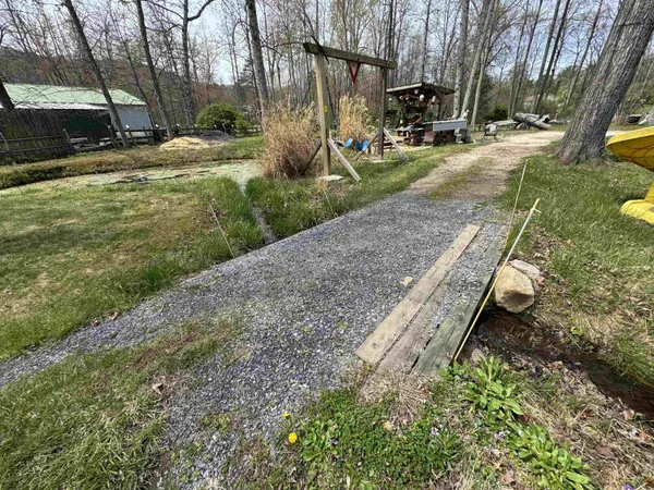 $259,000 | 67 Bottom Lane, Lyndhurst, VA 22952