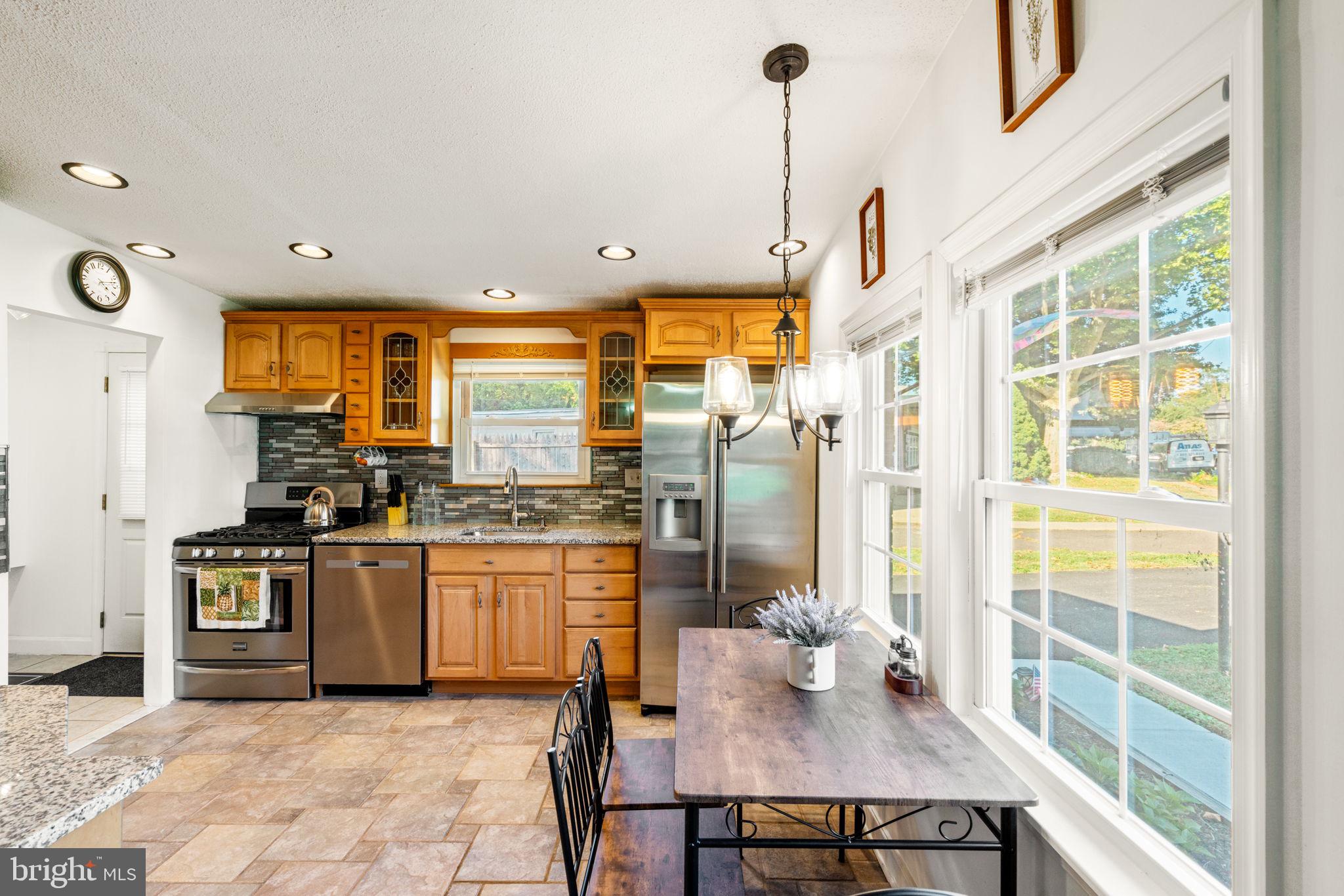 9310 Trout Road Philadelphia, PA 19115 - Photo 5 of 31 Gallery Image 5