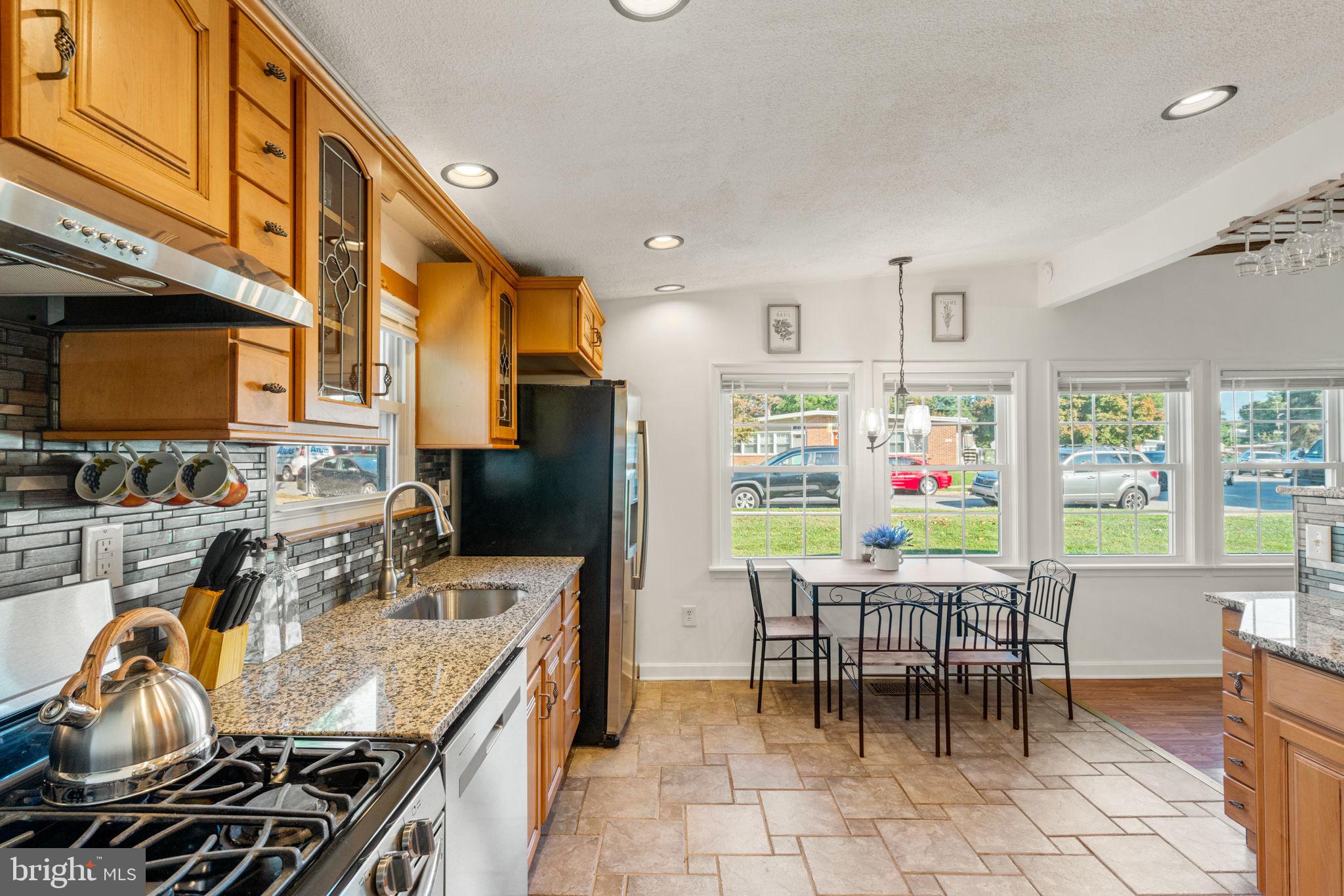 9310 Trout Road Philadelphia, PA 19115 - Photo 6 of 31 Gallery Image 6
