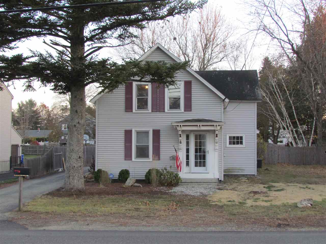312 Goffstown Road Manchester, NH 03102 - Photo 1 of 20