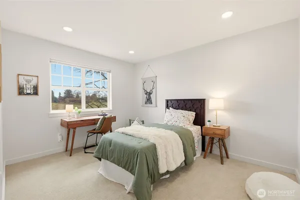 $800,000 | 31922 Northeast 55th Street, Carnation, WA 98014