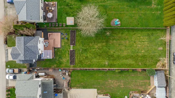 $800,000 | 31922 Northeast 55th Street, Carnation, WA 98014