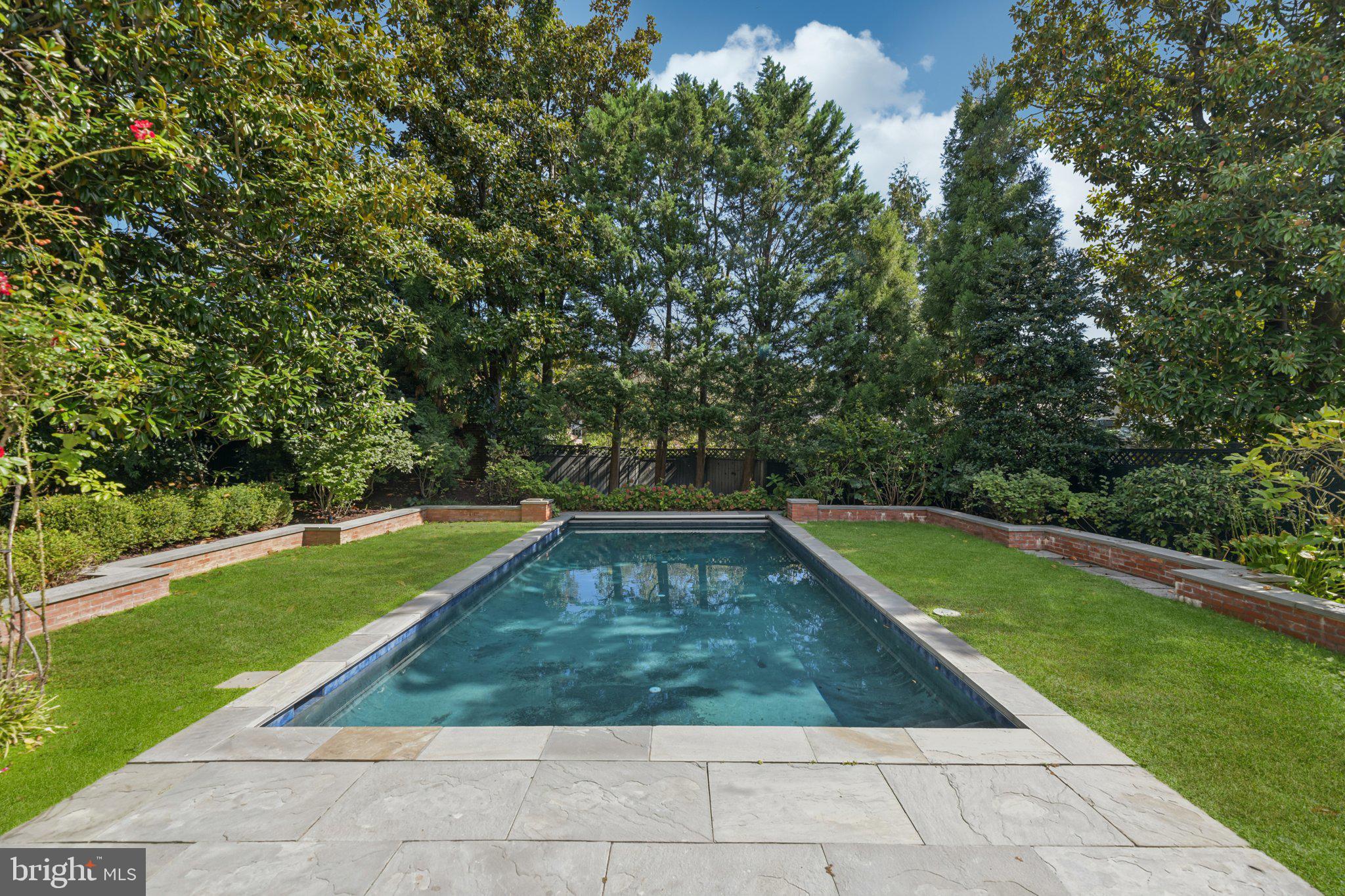 1545 35th Street Northwest Washington, DC 20007 - Photo 3 of 65