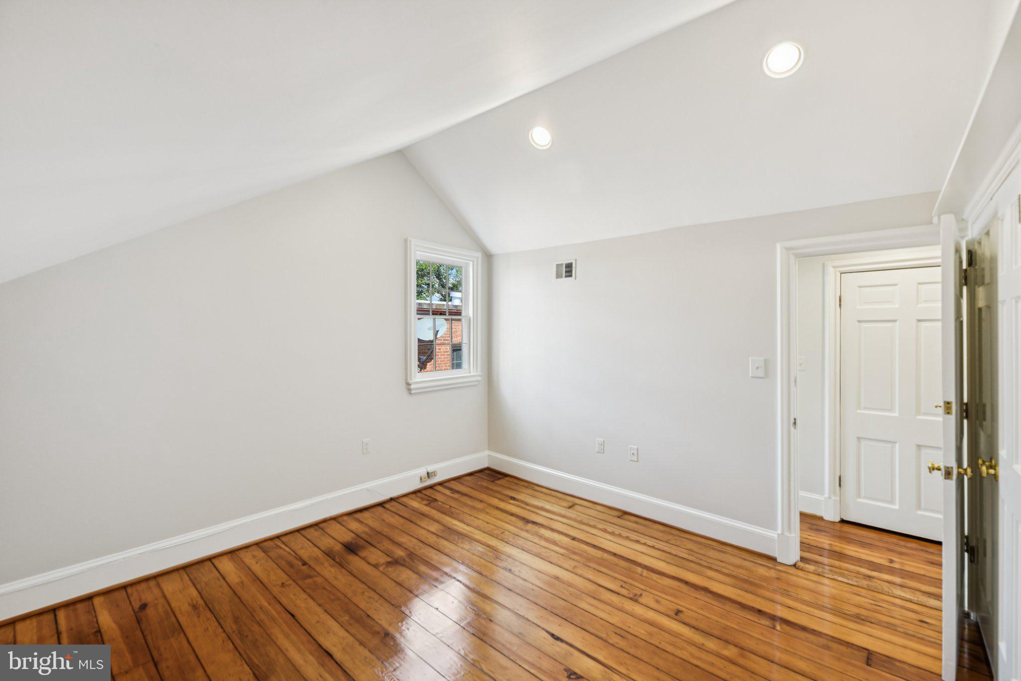 1545 35th Street Northwest Washington, DC 20007 - Photo 45 of 65