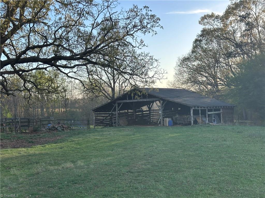 5618 Farmstead Road Seagrove, NC 27341 - Photo 10 of 34 Gallery Image 10