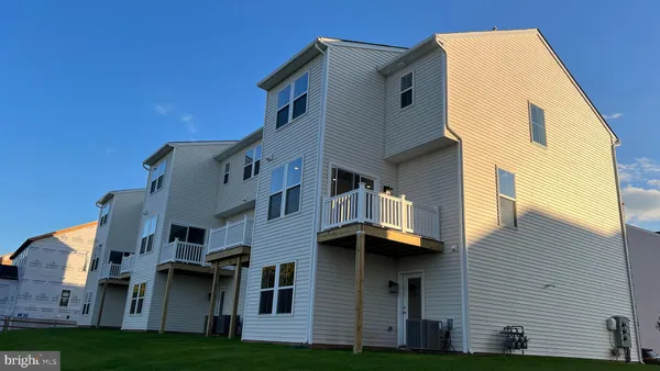 $490,000 | 839 Pecan Road, Spring City, PA 19475