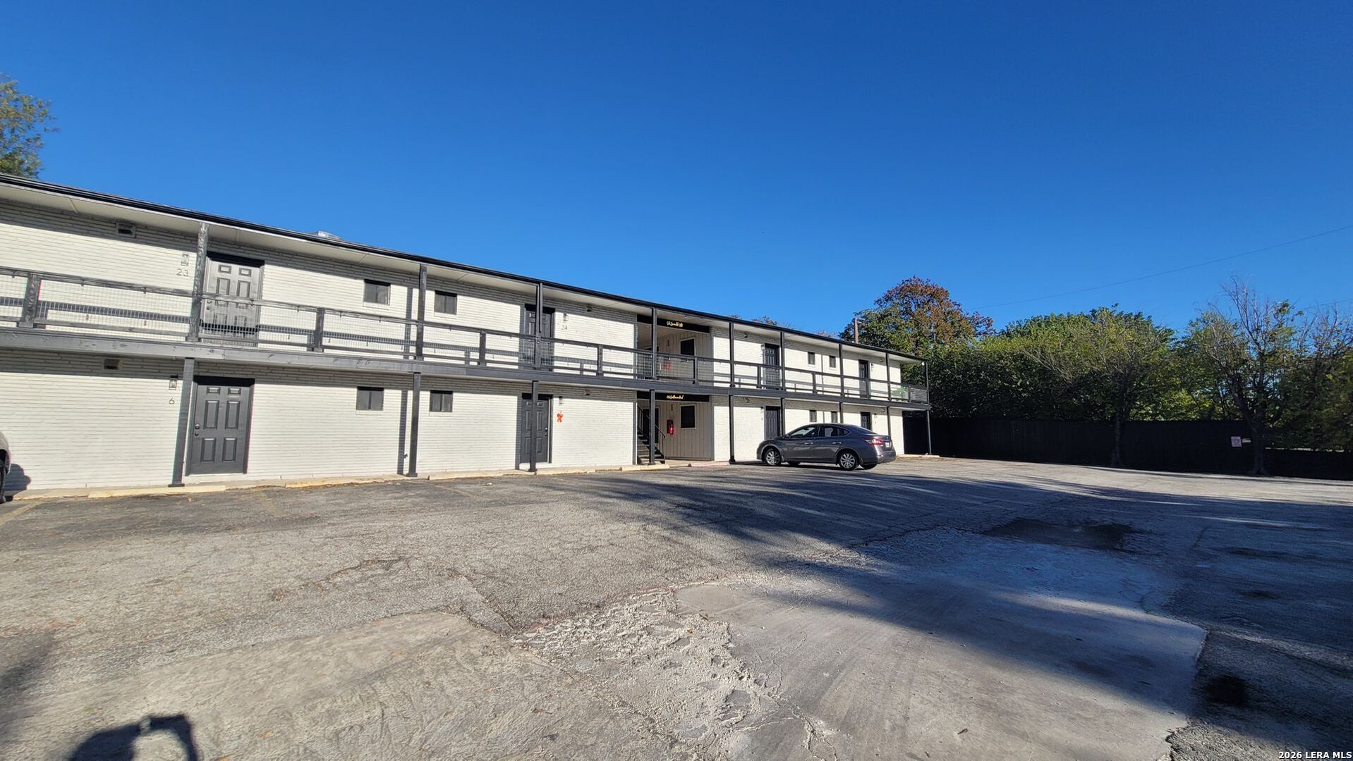 516 Gentleman Road, Unit 19 Balcones Heights, TX 78201 - Photo 27 of 36