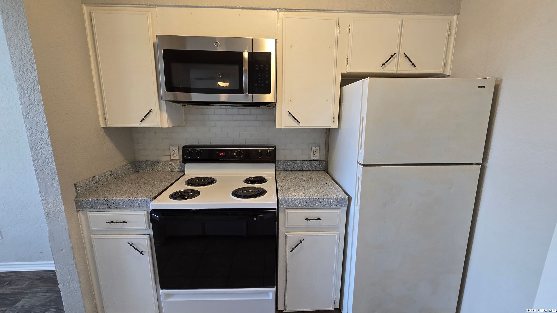 516 Gentleman Road, Unit 19 Balcones Heights, TX 78201 - Photo 7 of 36