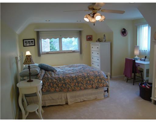 2730 Fernwald Road Pittsburgh, PA 15217 - Photo 8 of 16 Master Bedroom.