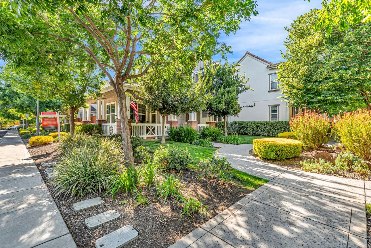 160 Sarafina Way Gilroy, CA 95020 - Photo 2 of 33