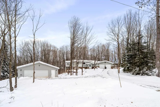 $540,000 | 5105 Sheridan Road, Hermantown, MN 55810