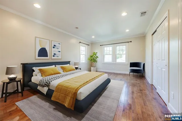 $995,000 | 19 Harding Road, Glen Rock, NJ 07452