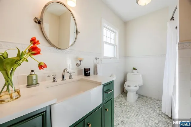 $995,000 | 19 Harding Road, Glen Rock, NJ 07452