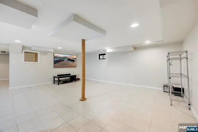 $995,000 | 19 Harding Road, Glen Rock, NJ 07452