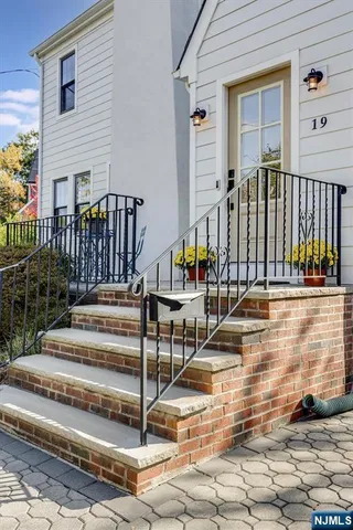 $995,000 | 19 Harding Road, Glen Rock, NJ 07452