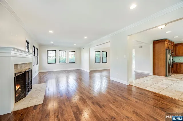 $995,000 | 19 Harding Road, Glen Rock, NJ 07452