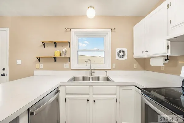 $375,000 | 1970 Peggy's Lane, Idaho Falls, ID 83402