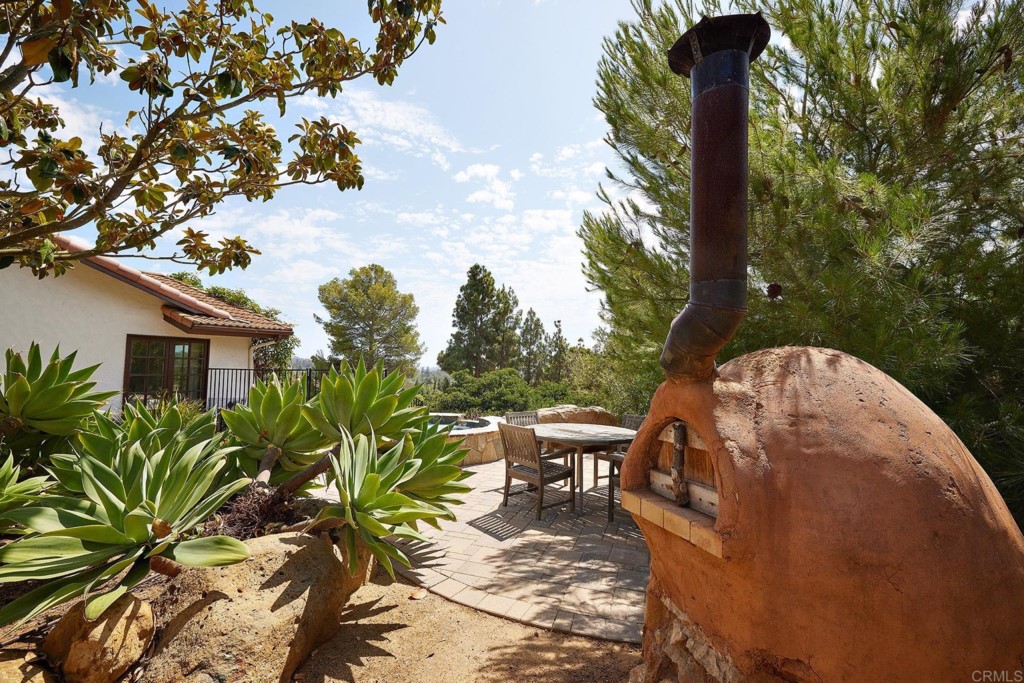 3182 Lone Jack Road Encinitas, CA 92024 - Photo 20 of 37 a view of outdoor sitting area with furniture