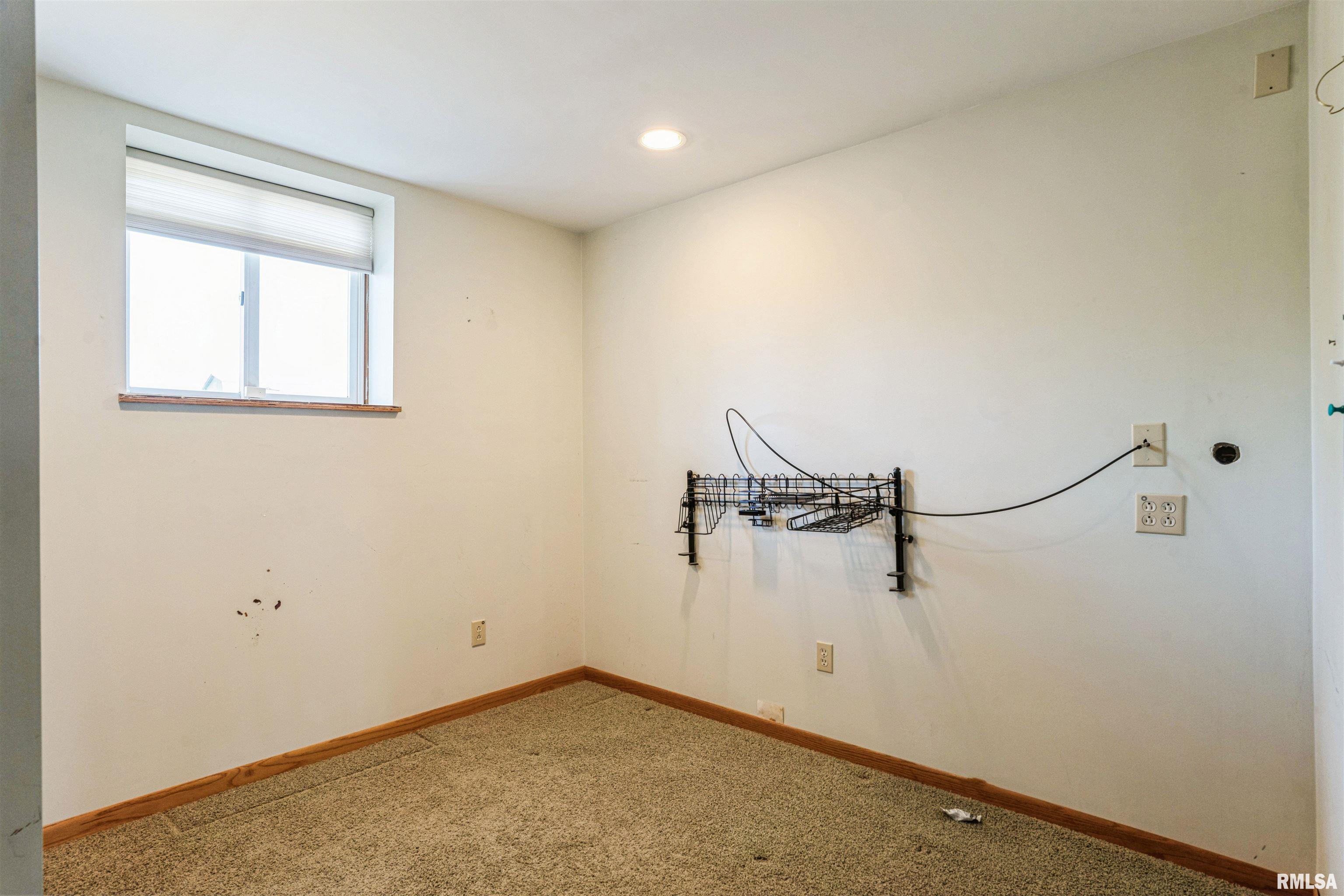 210 16th Place Camanche, IA 52730 - Photo 22 of 26