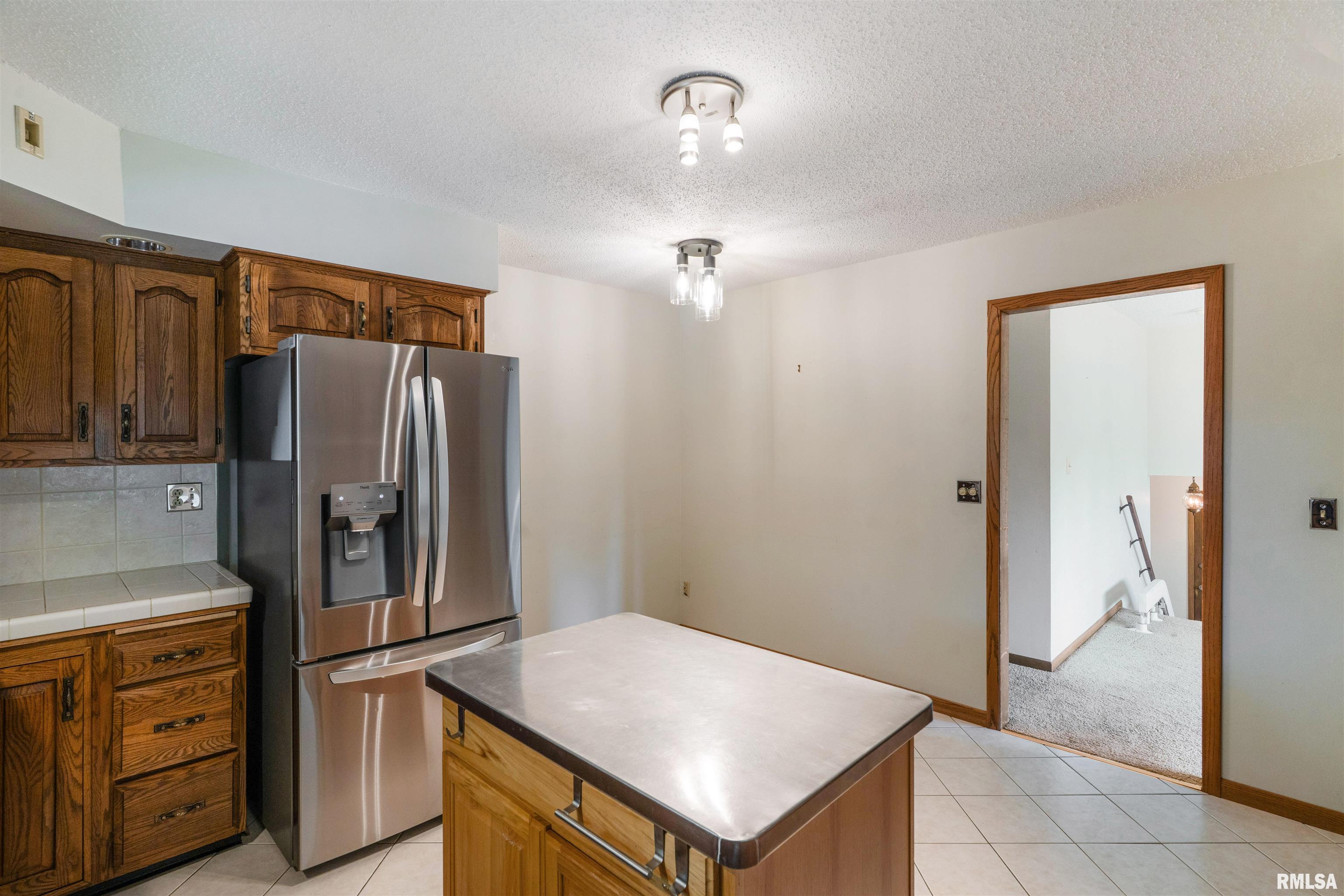 210 16th Place Camanche, IA 52730 - Photo 8 of 26