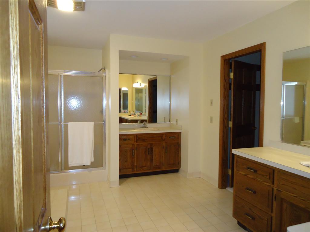 16 Prospect Hill Road Stockbridge, MA 01262 - Photo 18 of 25 a bathroom with a sink and a mirror