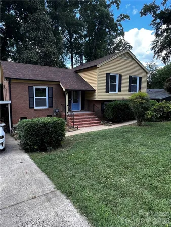 $1,900 | 3520 Sargeant Drive, Charlotte, NC 28217