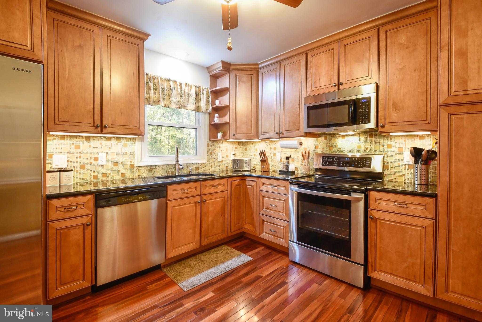 7249 Ridgeway Drive Manassas, VA 20112 - Photo 14 of 48 Kitchen