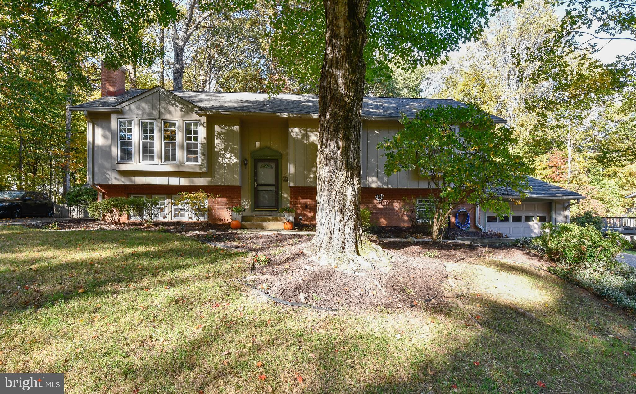 7249 Ridgeway Drive Manassas, VA 20112 - Photo 2 of 48 Exterior (Front)