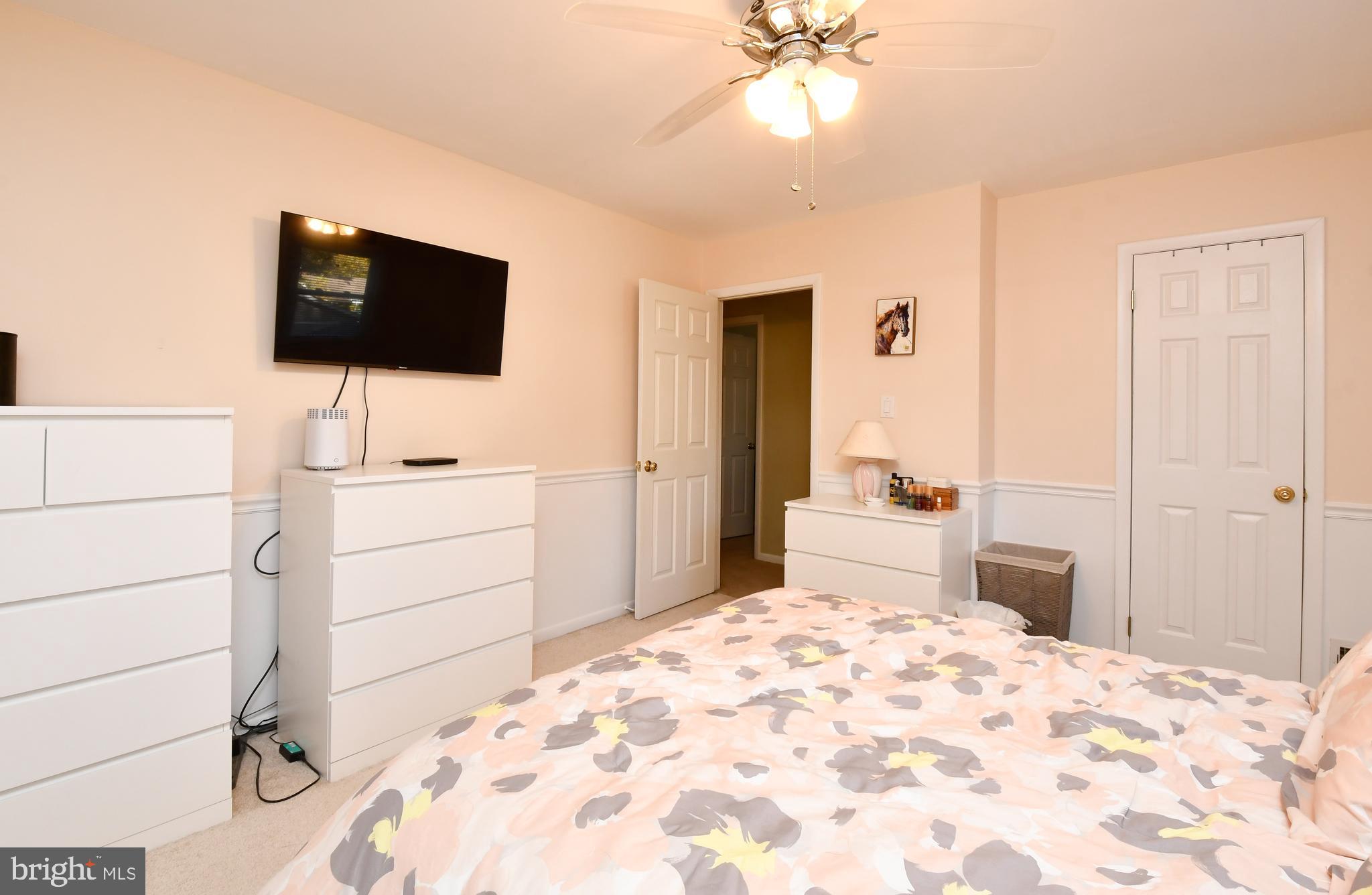 7249 Ridgeway Drive Manassas, VA 20112 - Photo 23 of 48 Bedroom 2