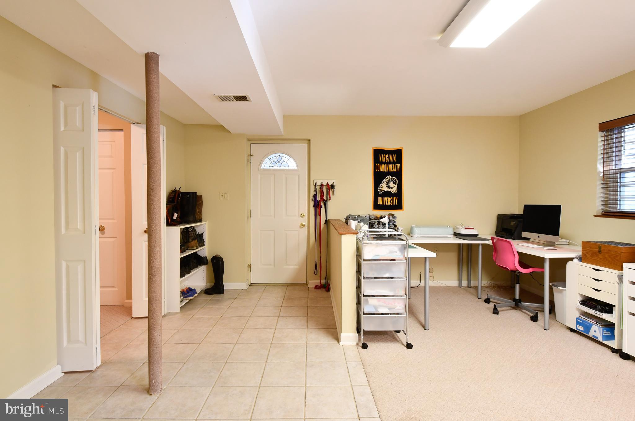 7249 Ridgeway Drive Manassas, VA 20112 - Photo 29 of 48 Den/Office/Craft Room