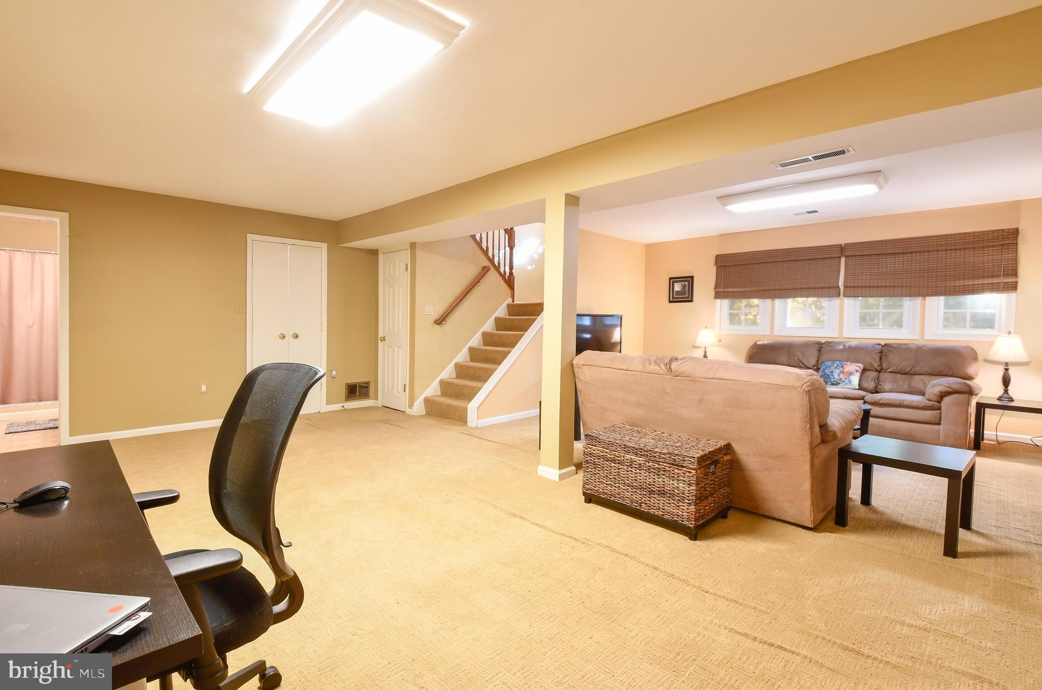 7249 Ridgeway Drive Manassas, VA 20112 - Photo 33 of 48 Family Room