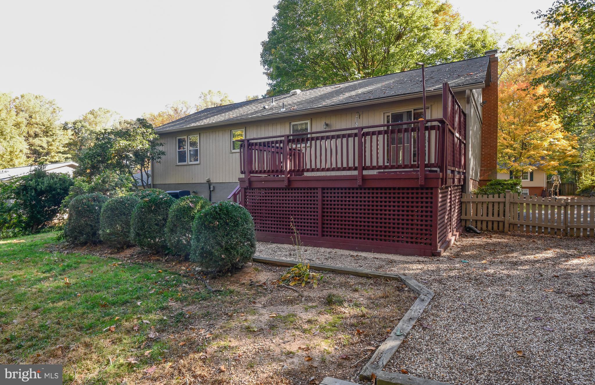 7249 Ridgeway Drive Manassas, VA 20112 - Photo 41 of 48 Exterior (Rear)