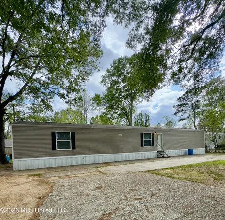 $115,900 | 223 Southgate Drive, Richland, MS 39218