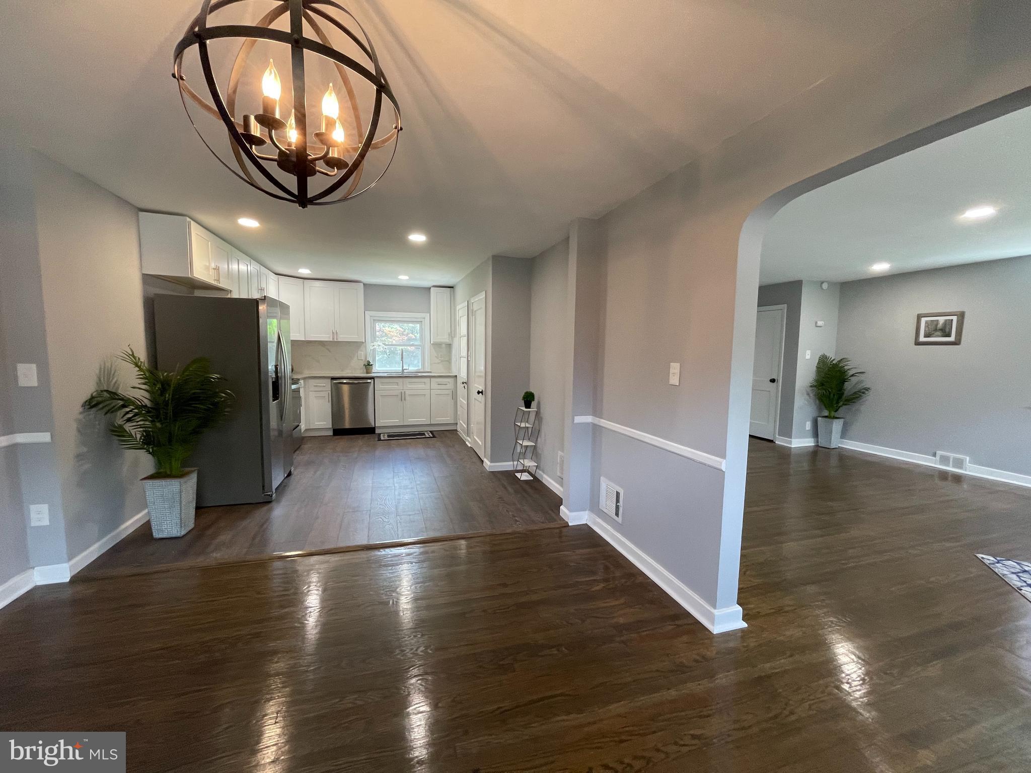 233 East Avon Road Brookhaven, PA 19015 - Photo 6 of 25 Open floor