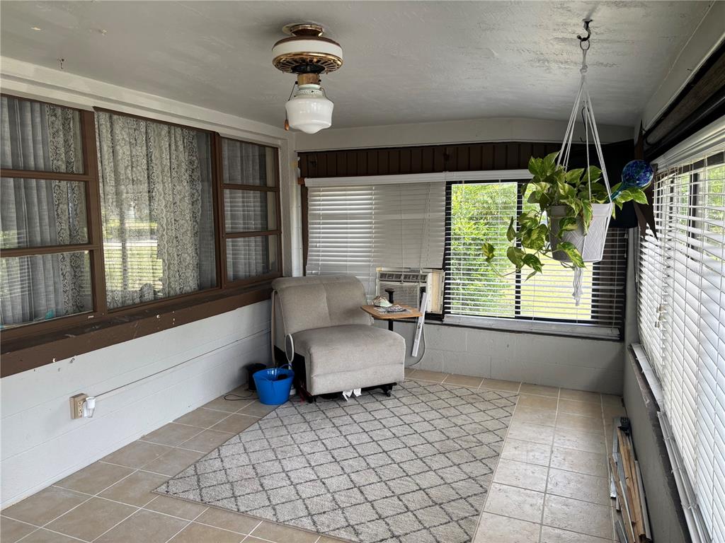 262 Walter Avenue Frostproof, FL 33843 - Photo 3 of 21