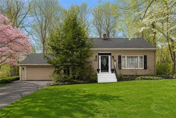 $250,000 | 205 Woodland Drive, New Castle, PA 16105