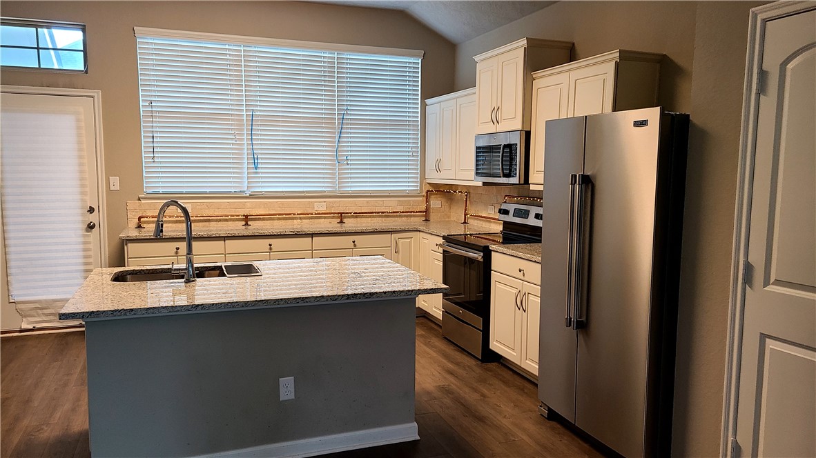 2015 Stubbs Drive Bryan, TX 77807 - Photo 3 of 18