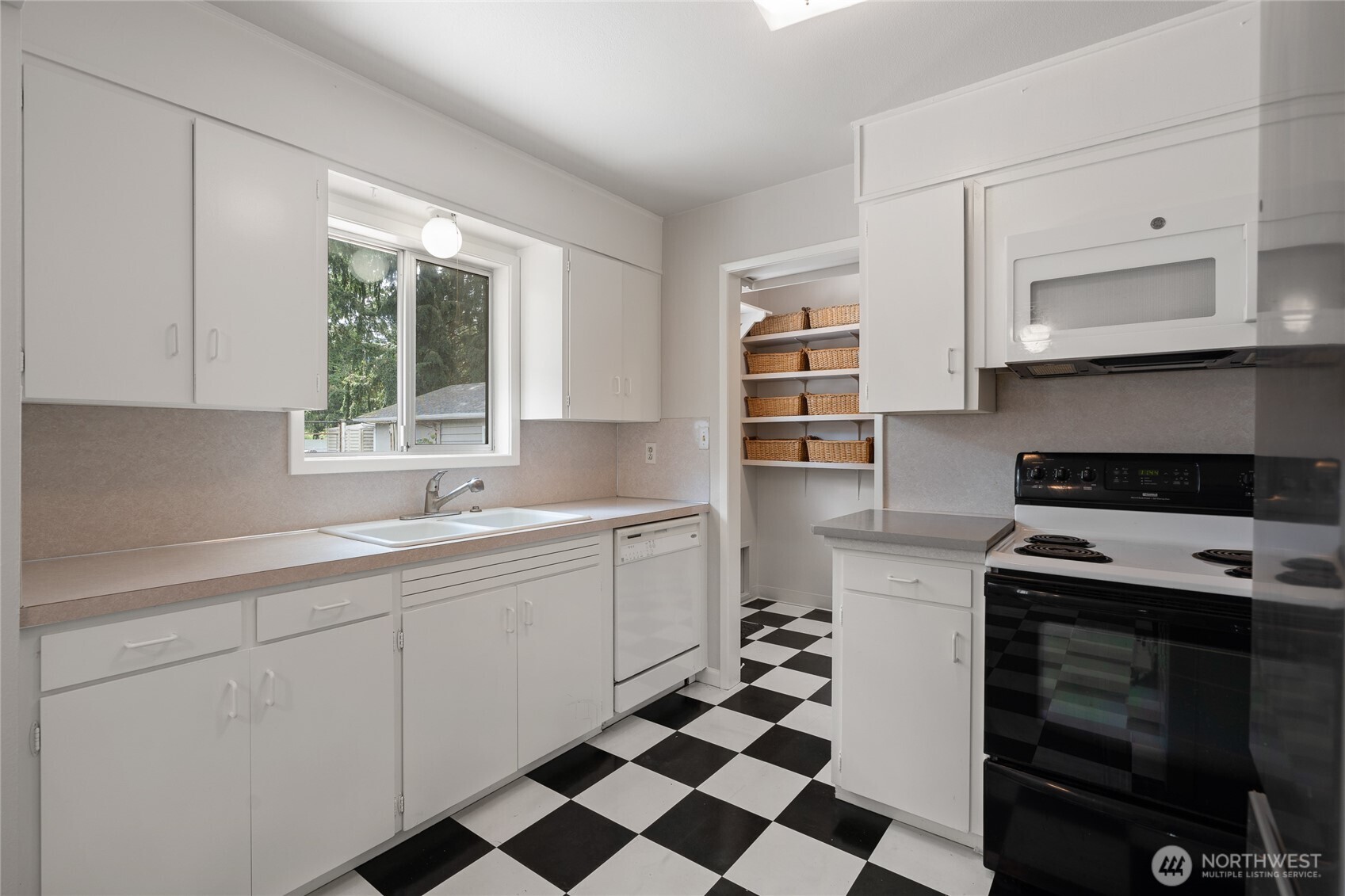 314 Goodrich Road Centralia, WA 98531 - Photo 11 of 40