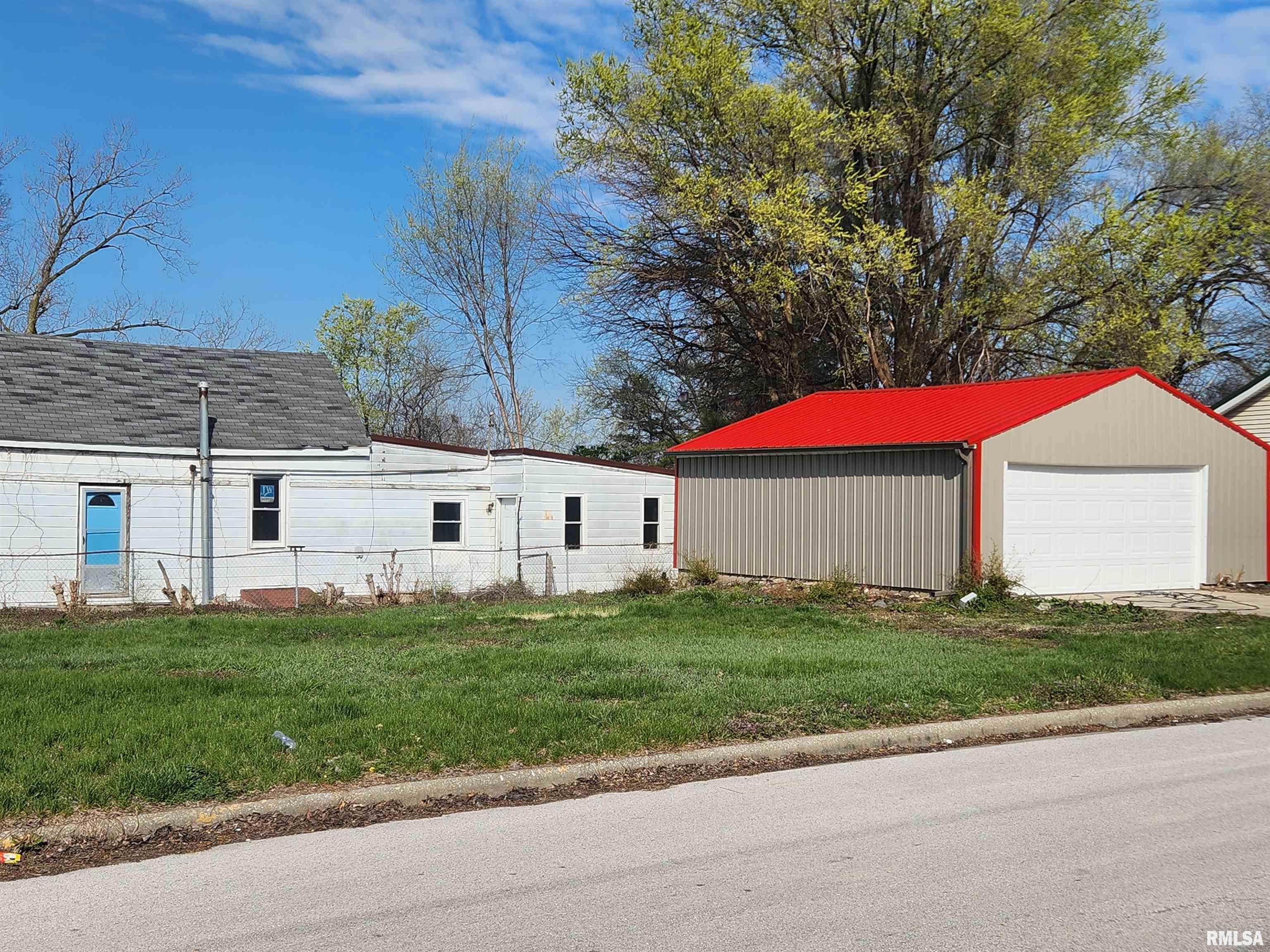 137 Locust Street Quincy, IL 62301 - Photo 1 of 1 Gallery Image 1