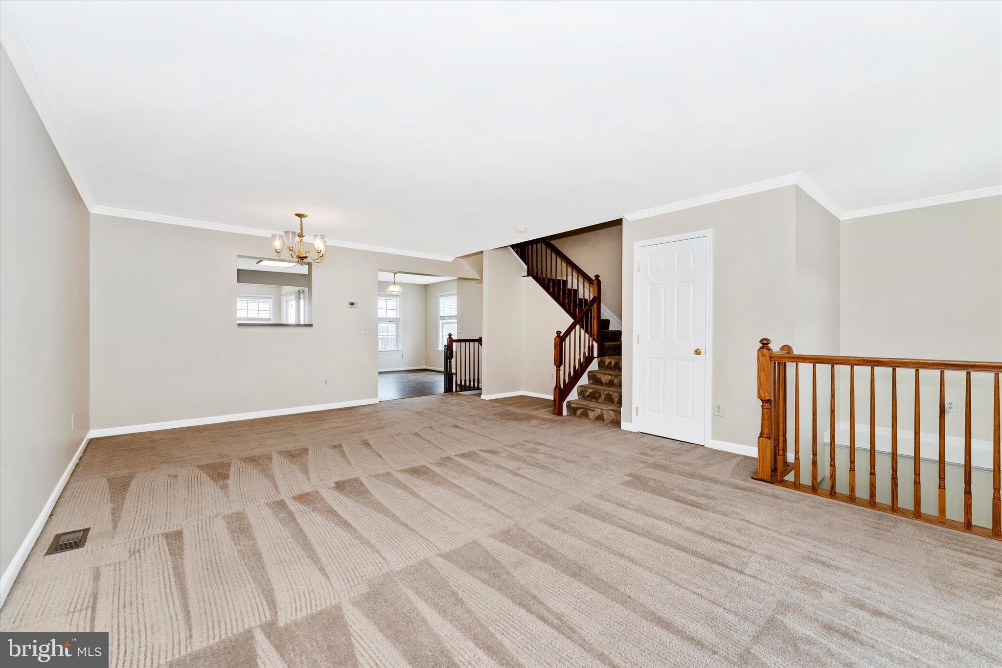 112 Raphael Court Martinsburg, WV 25403 - Photo 11 of 39 Living Room