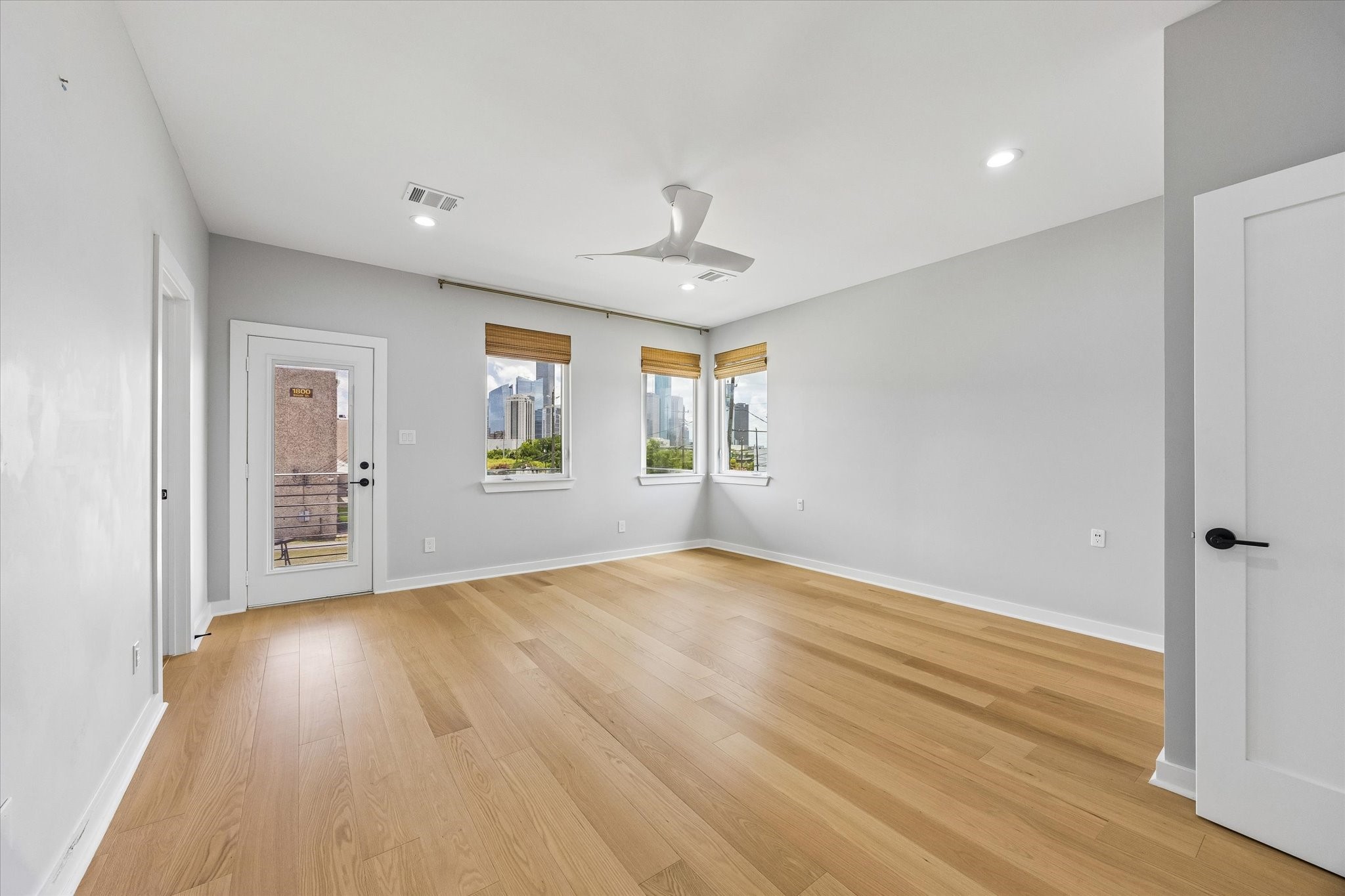 304 Hogan Street Houston, TX 77009 - Photo 15 of 28
