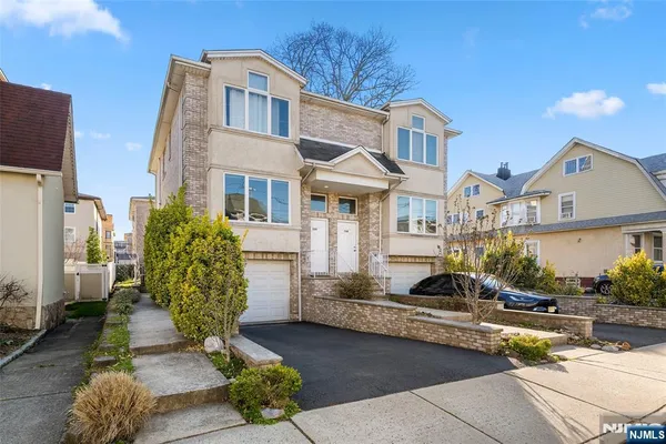 $5,000 | 224 Warren Avenue, Unit A, Fort Lee, NJ 07024
