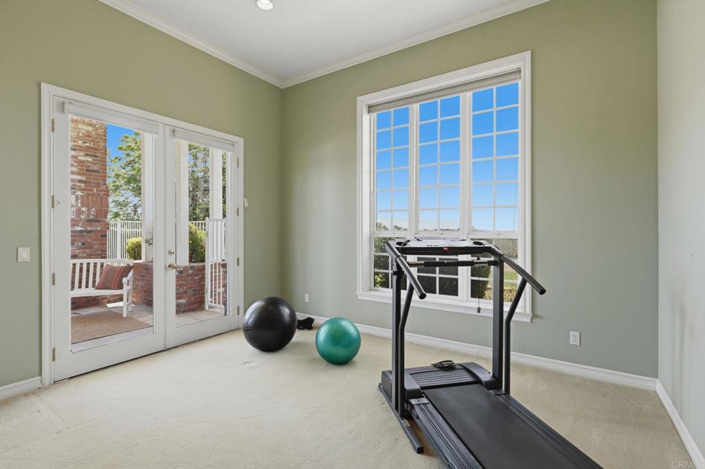 2292 Dos Lomas Fallbrook, CA 92028 - Photo 35 of 71 Downstairs bedroom ante room currently used as a workout room